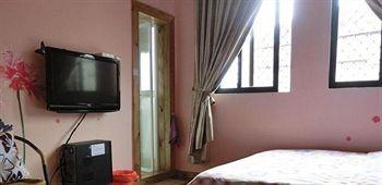 Longtou Cabin Family Hotel - Xiamen Exterior photo
